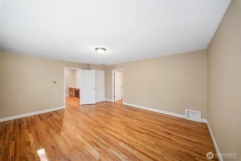 5608 Ridge High Court SW Olympia WA 98512