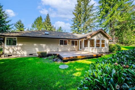 5608 Ridge High Court SW Olympia WA 98512