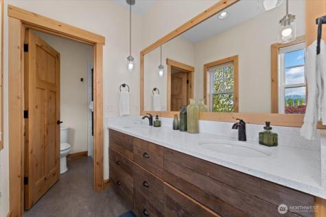 108 Jackrabbit Lane Chelan WA 98816