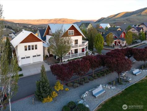 108 Jackrabbit Lane Chelan WA 98816
