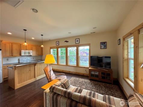 108 Jackrabbit Lane Chelan WA 98816