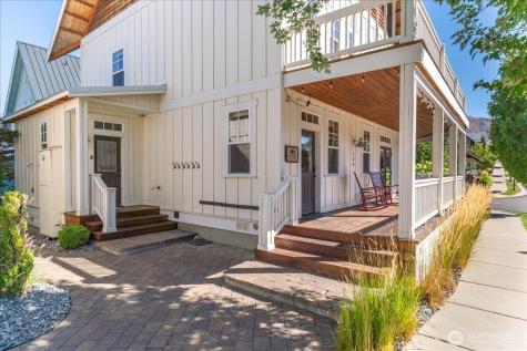 108 Jackrabbit Lane Chelan WA 98816