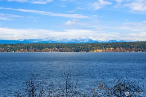 2197 Highland Drive Camano Island WA 98282