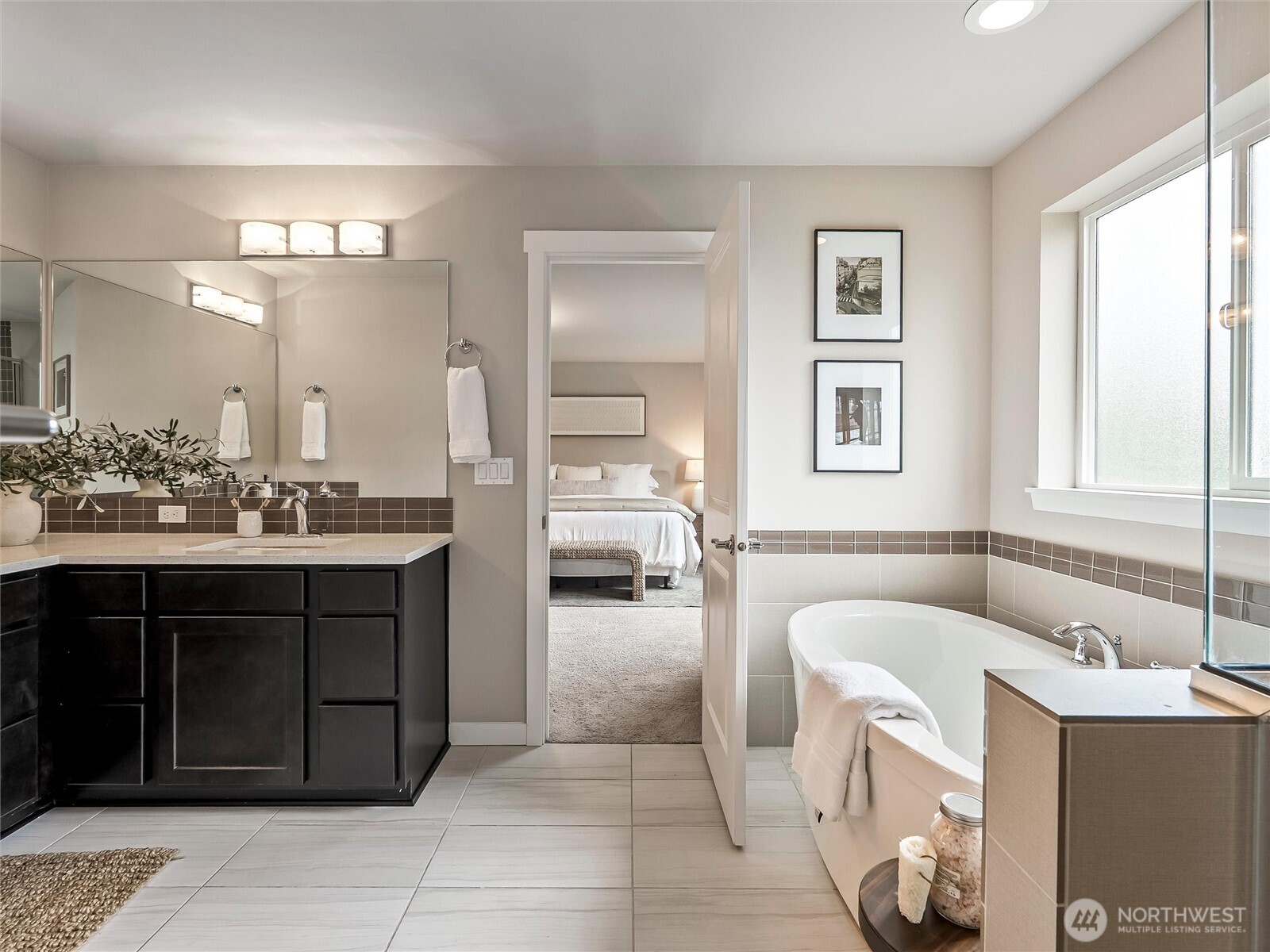 22407 96th Avenue W Edmonds WA 98020