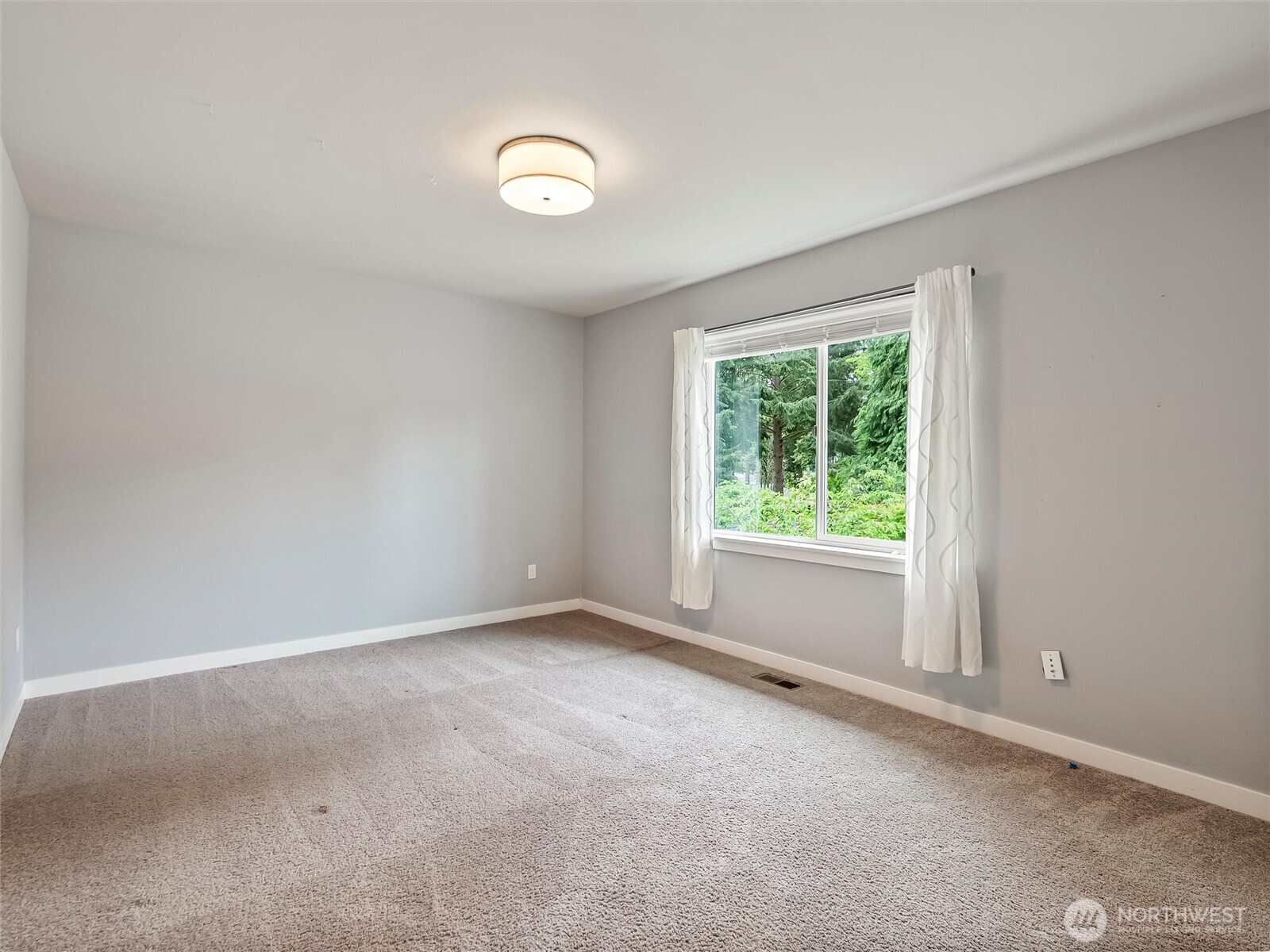 22407 96th Avenue W Edmonds WA 98020