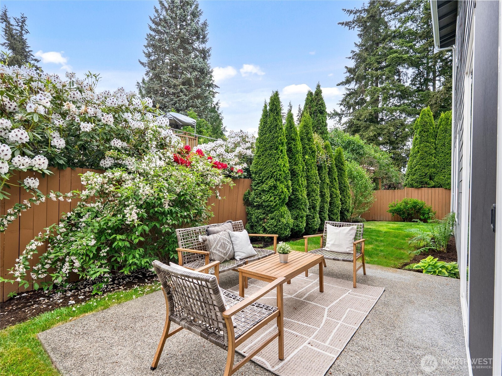 22407 96th Avenue W Edmonds WA 98020