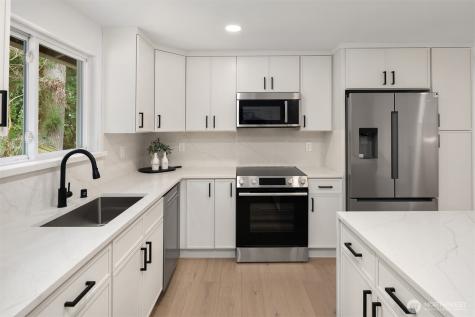 13307 NE 77th Street Redmond WA 98052