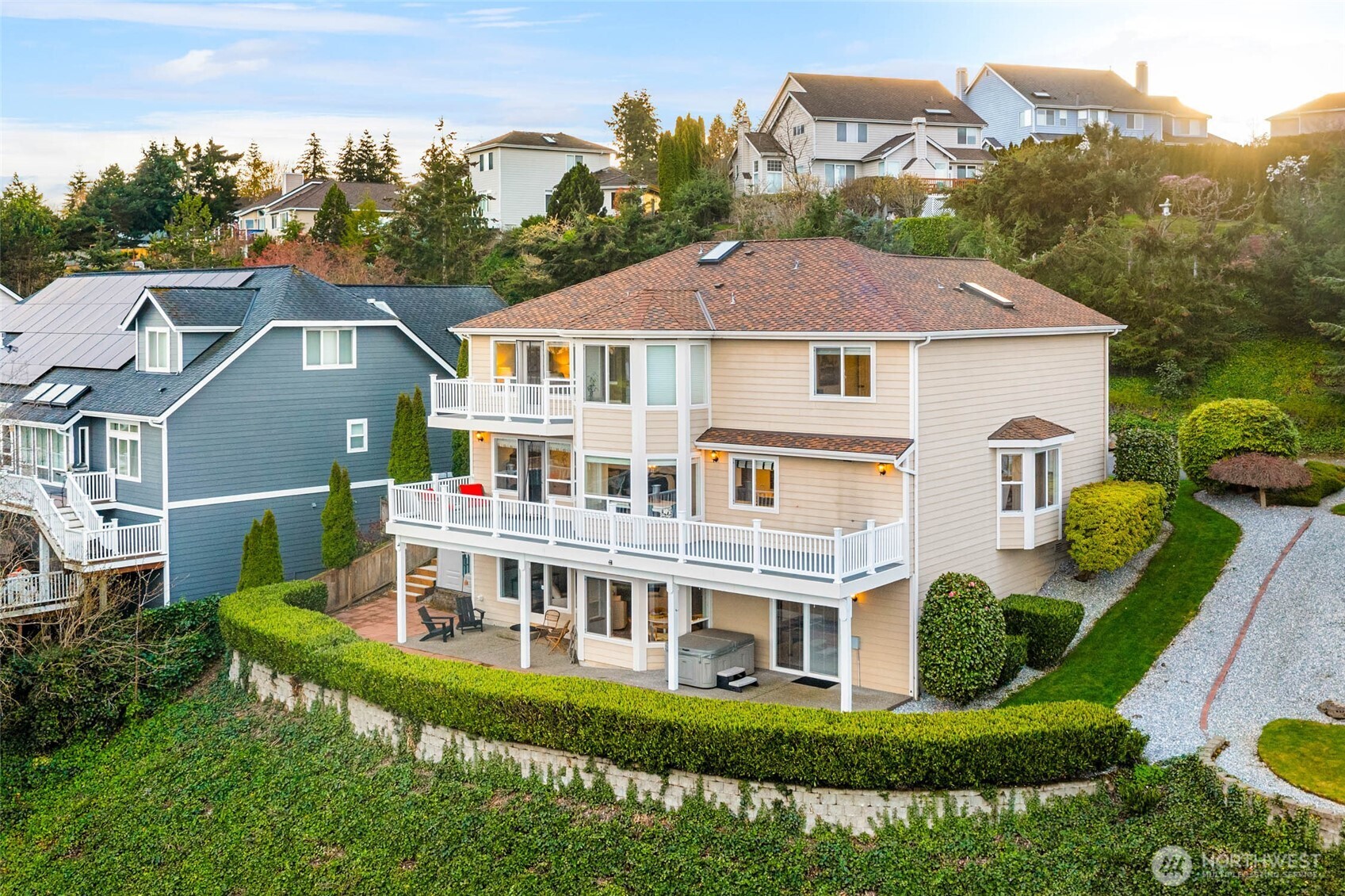 4320 Country Club Drive NE Tacoma WA 98422