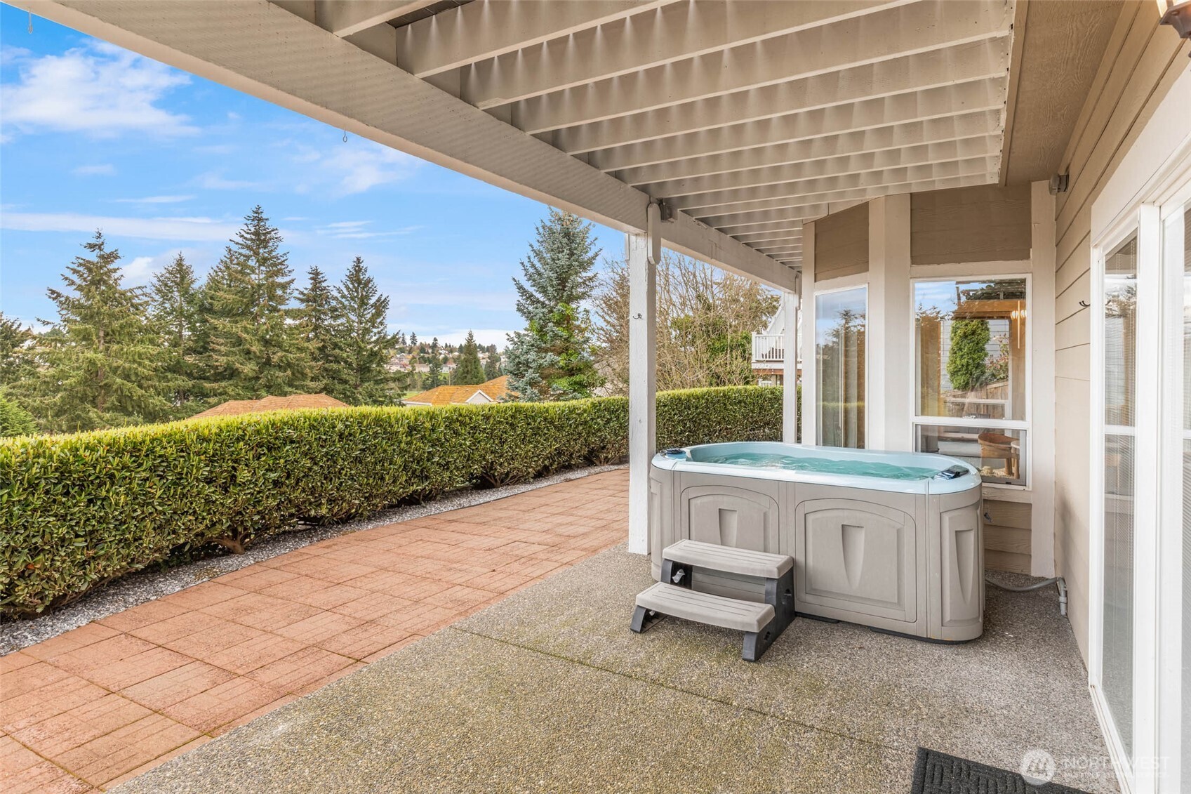 4320 Country Club Drive NE Tacoma WA 98422