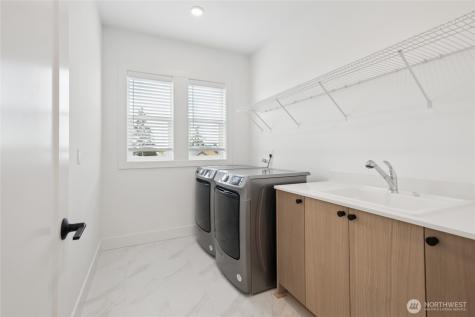 8422 137th Avenue SE Newcastle WA 98059