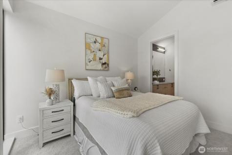 128 24th Avenue Seattle WA 98122