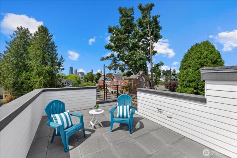 128 24th Avenue Seattle WA 98122