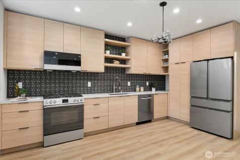 128 24th Avenue Seattle WA 98122