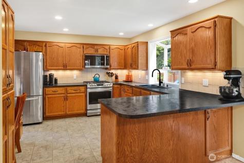 1715 Village Drive Lynden WA 98264