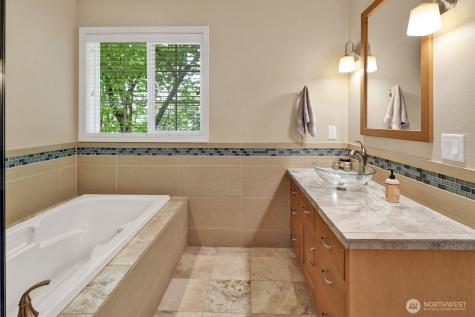 1715 Village Drive Lynden WA 98264