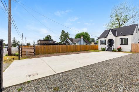 9402 Portland Avenue E Tacoma WA 98445