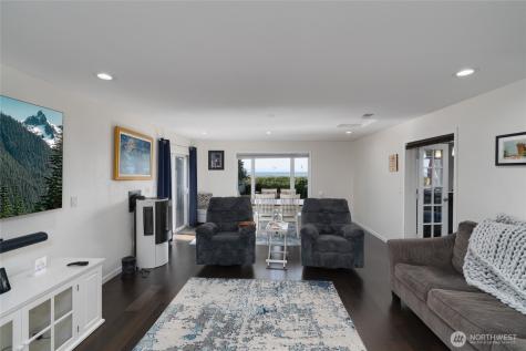 4251 Hollydale Lane Oak Harbor WA 98277