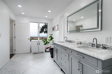 4251 Hollydale Lane Oak Harbor WA 98277