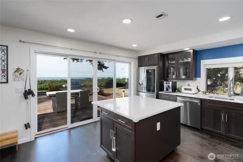 4251 Hollydale Lane Oak Harbor WA 98277