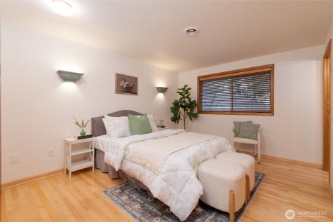 8608 Main Street Edmonds WA 98026