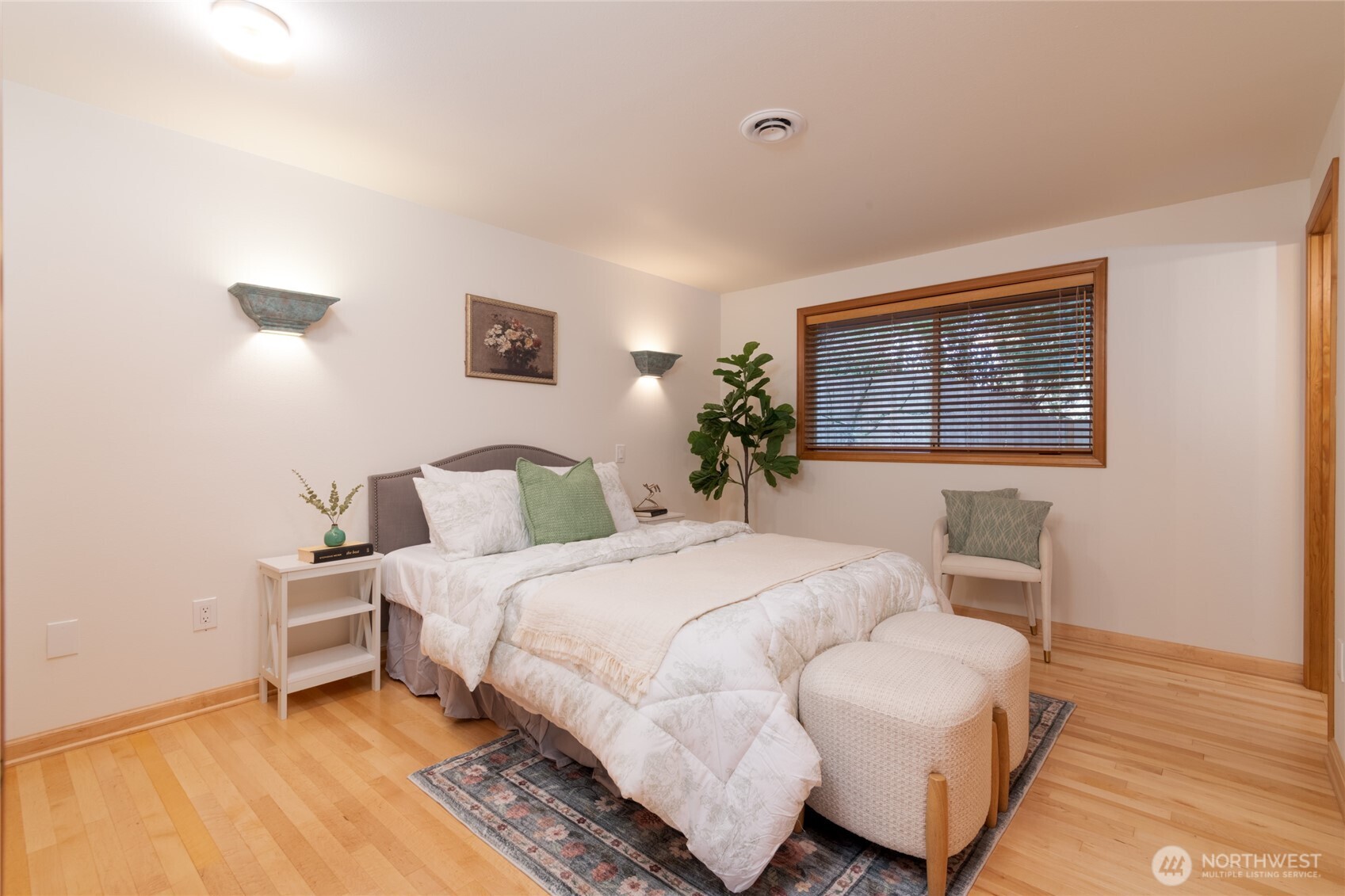 8608 Main Street Edmonds WA 98026