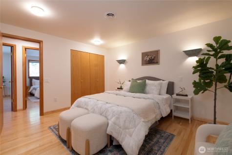 8608 Main Street Edmonds WA 98026