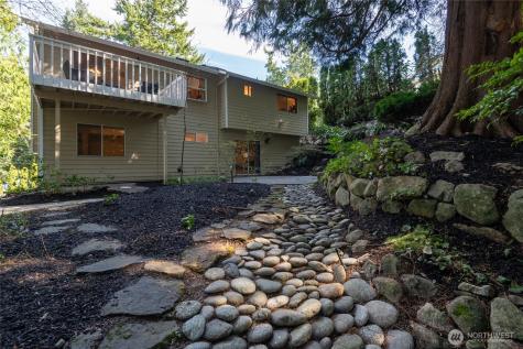 8608 Main Street Edmonds WA 98026