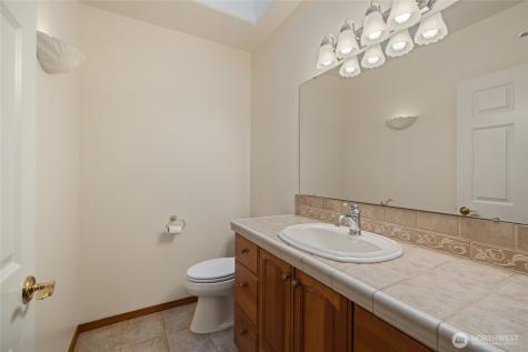 16412 139th Avenue E Puyallup WA 98374