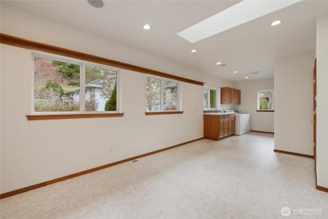 16412 139th Avenue E Puyallup WA 98374