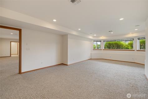 16412 139th Avenue E Puyallup WA 98374