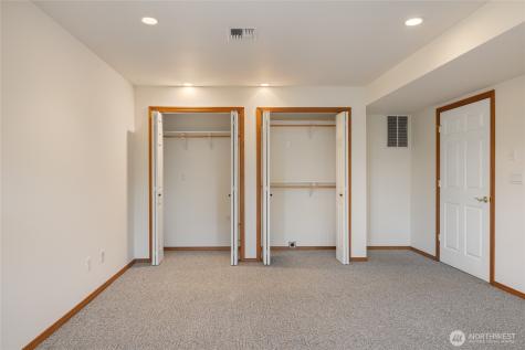 16412 139th Avenue E Puyallup WA 98374