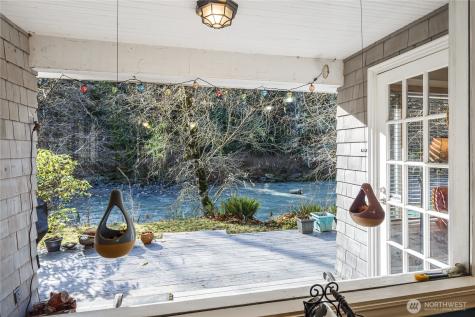 33916 102nd Street NE Granite Falls WA 98252