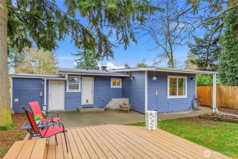 2300 NE 8th Place Renton WA 98056