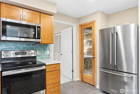 2300 NE 8th Place Renton WA 98056