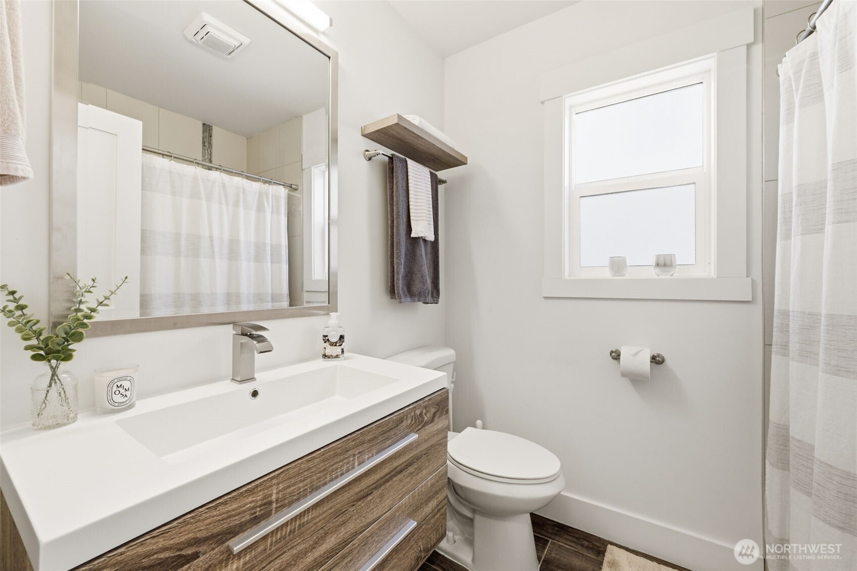 1070 25th Avenue E Seattle WA 98112