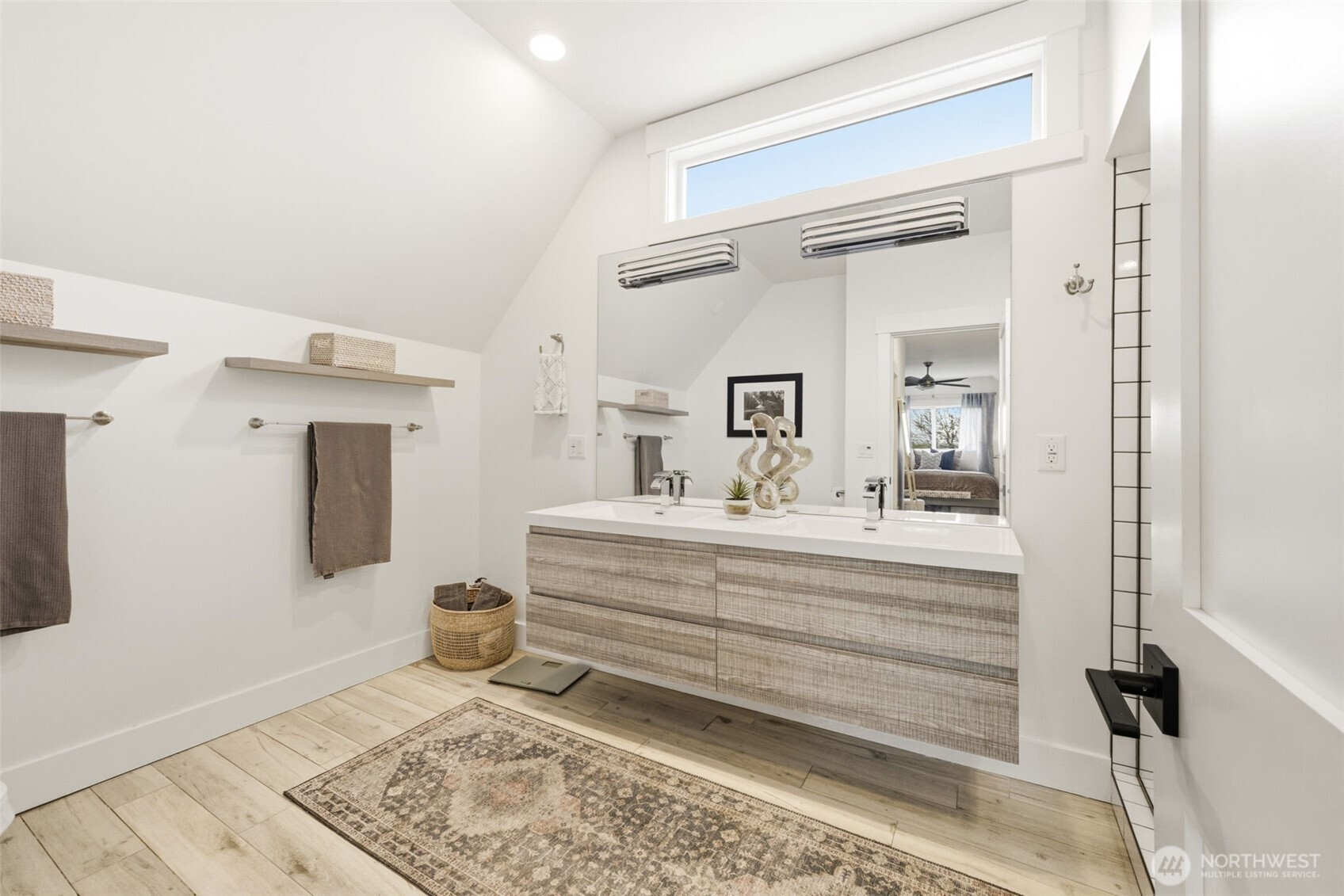 1070 25th Avenue E Seattle WA 98112