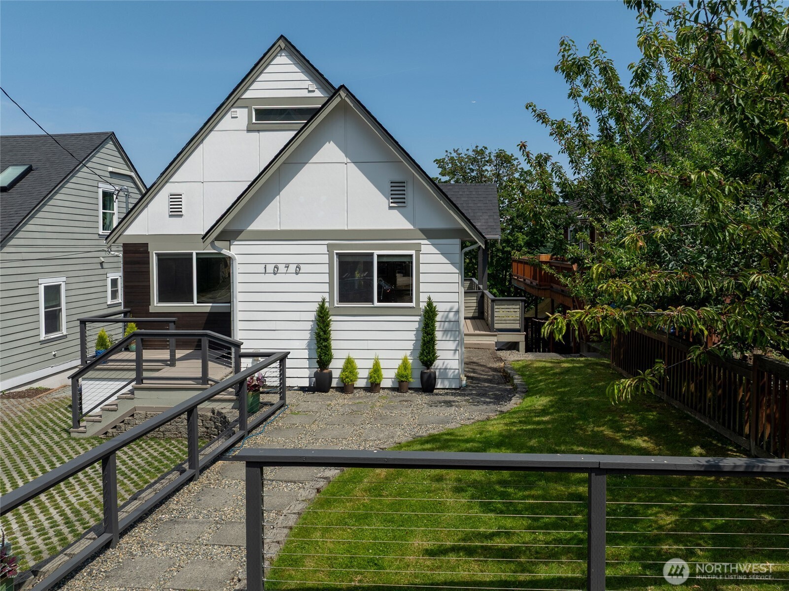 1070 25th Avenue E Seattle WA 98112
