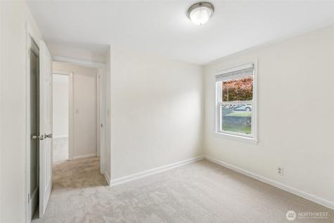 517 Bronson Way NE Renton WA 98056