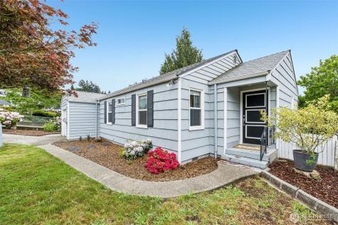 517 Bronson Way NE Renton WA 98056