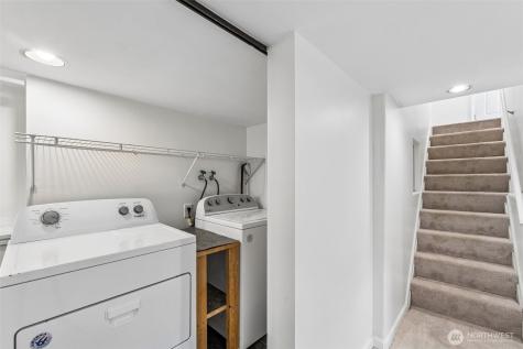 517 Bronson Way NE Renton WA 98056
