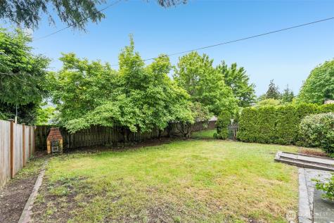 517 Bronson Way NE Renton WA 98056