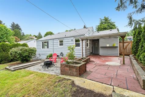 517 Bronson Way NE Renton WA 98056