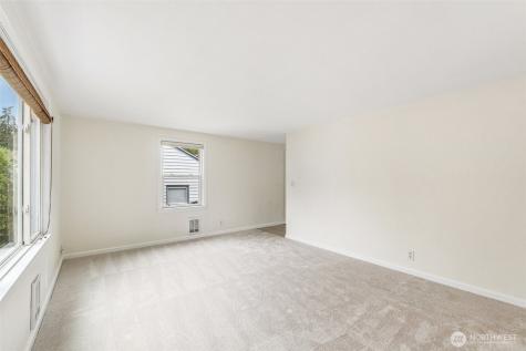 517 Bronson Way NE Renton WA 98056