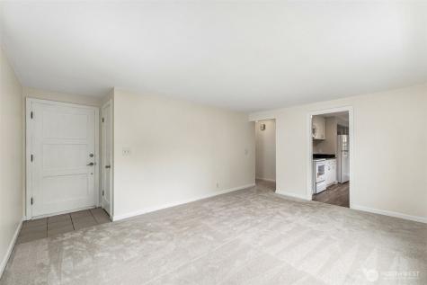 517 Bronson Way NE Renton WA 98056