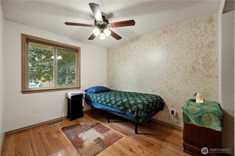 25833 131st Place SE Kent WA 98030