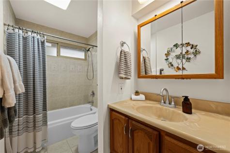 25833 131st Place SE Kent WA 98030