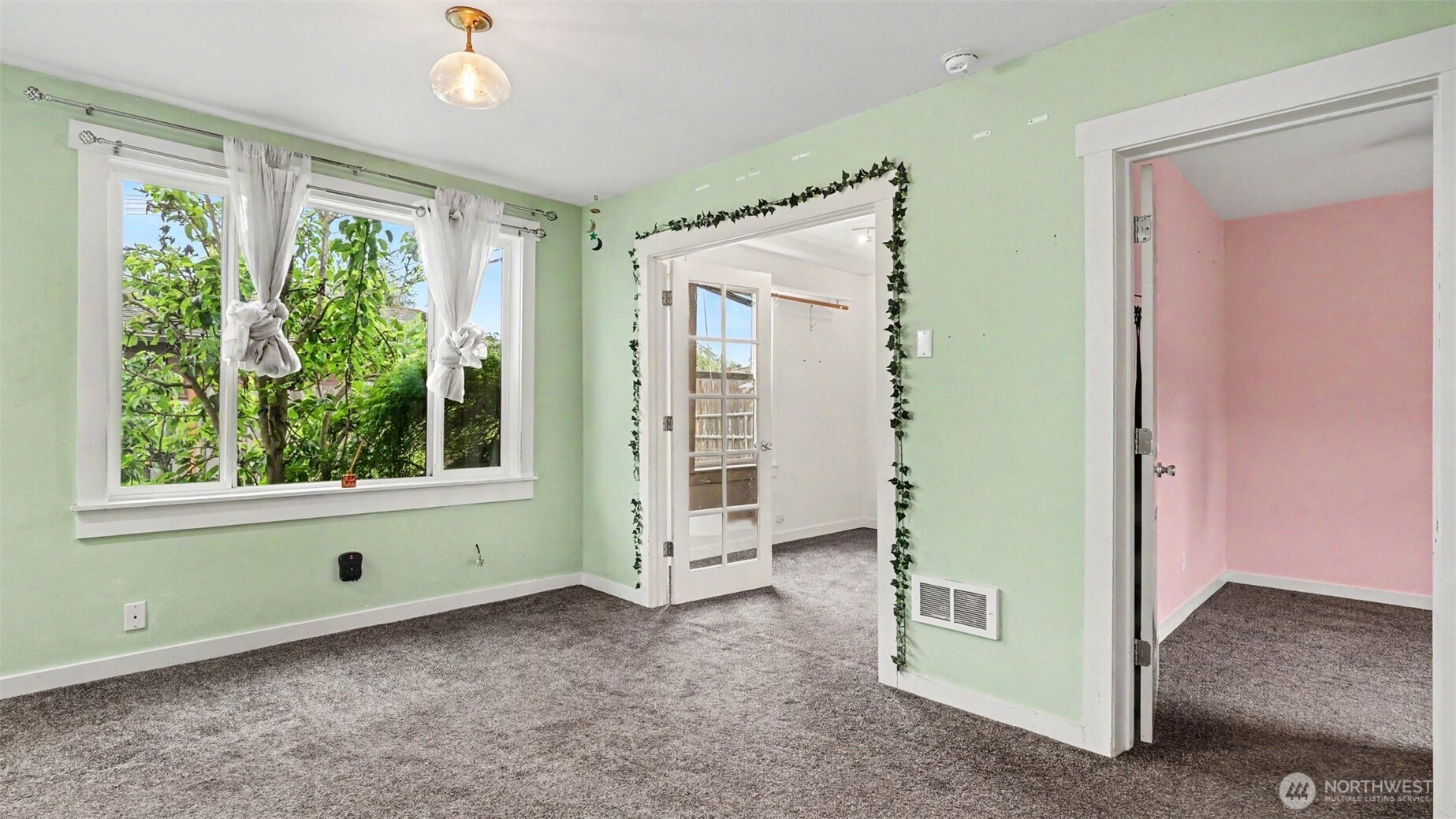 926 E Marine View Drive Everett WA 98201