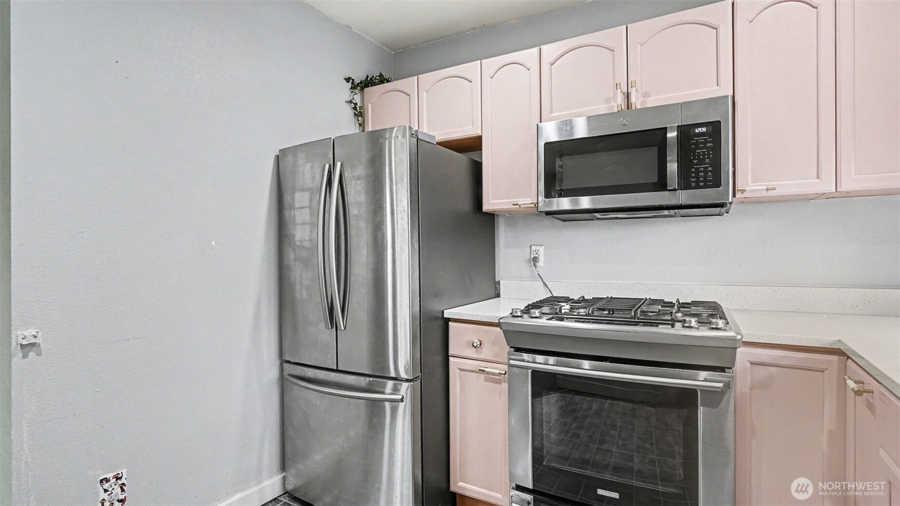 926 E Marine View Drive Everett WA 98201