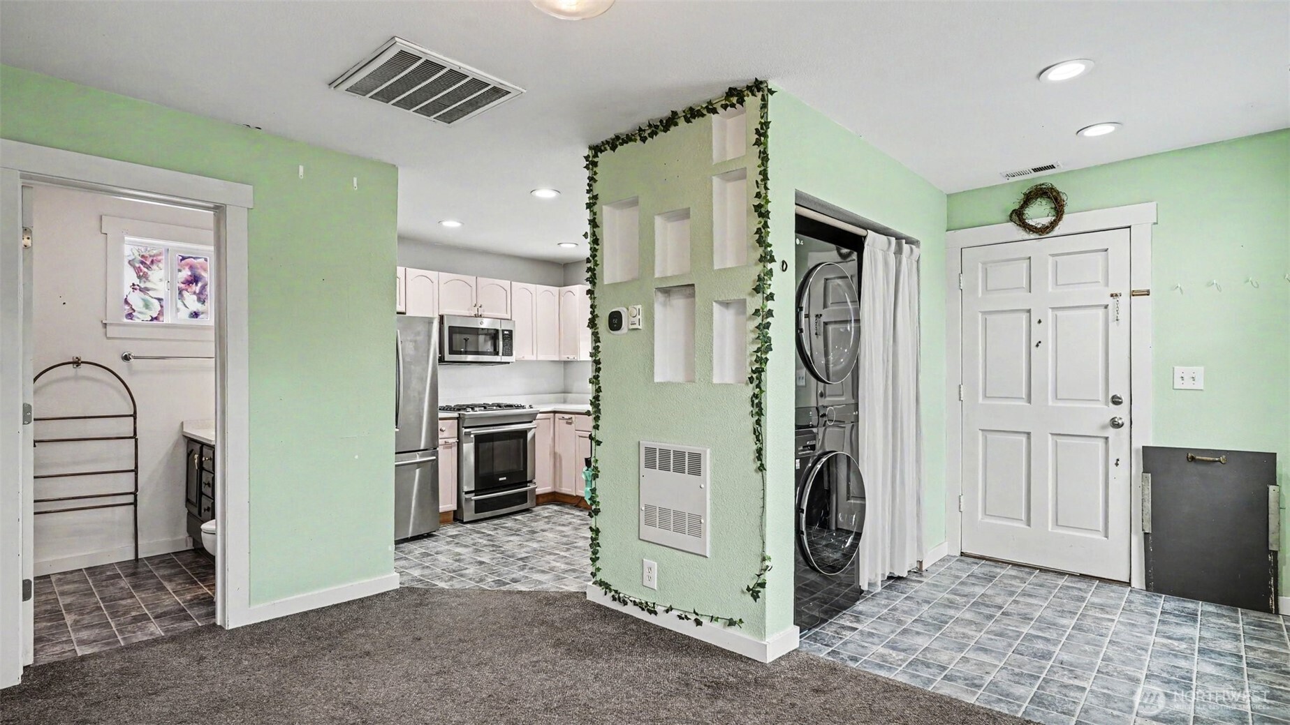926 E Marine View Drive Everett WA 98201