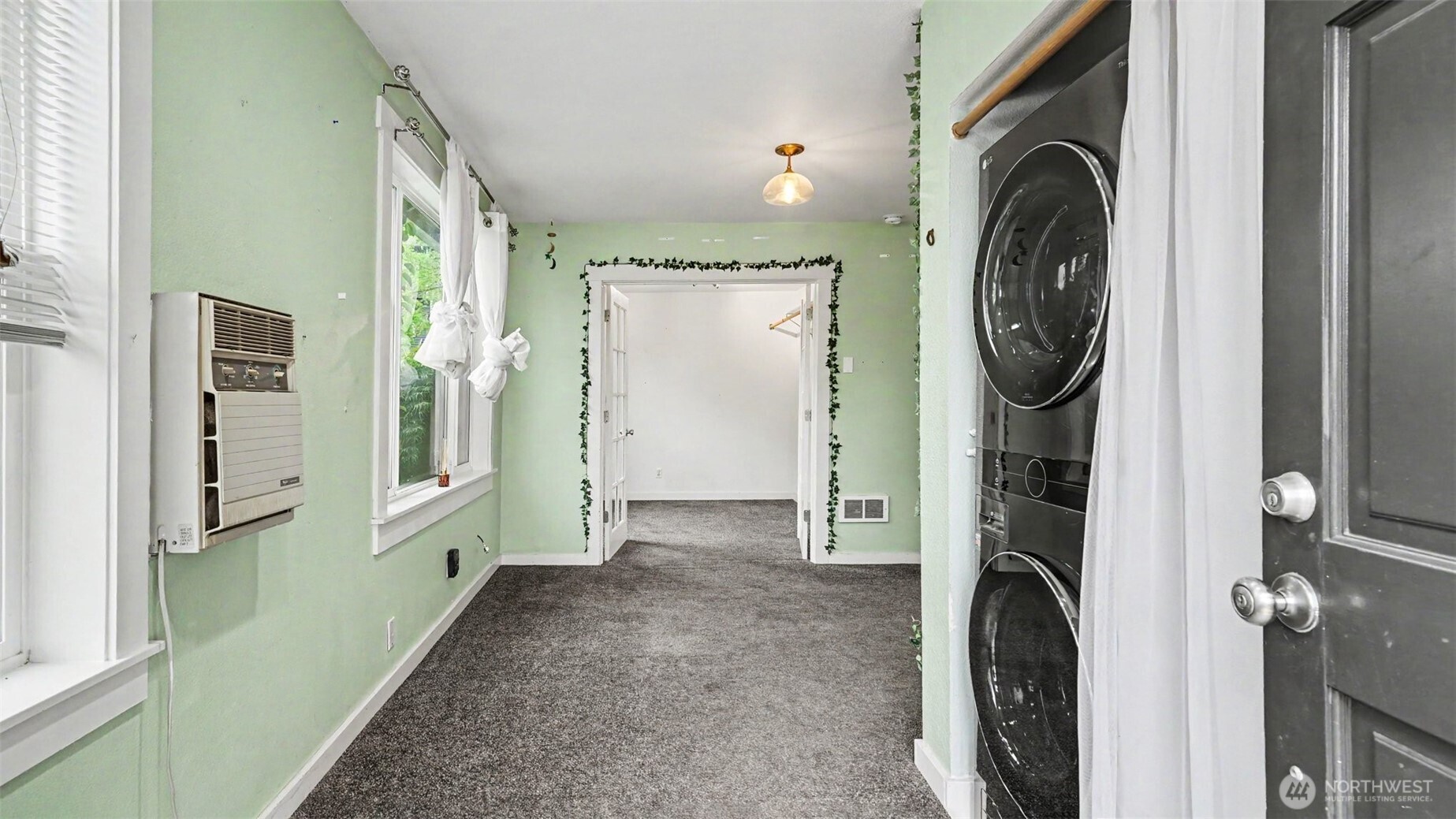 926 E Marine View Drive Everett WA 98201